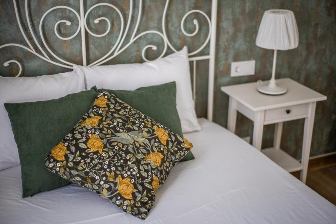 Simone Apartments Madrid Bagian luar foto