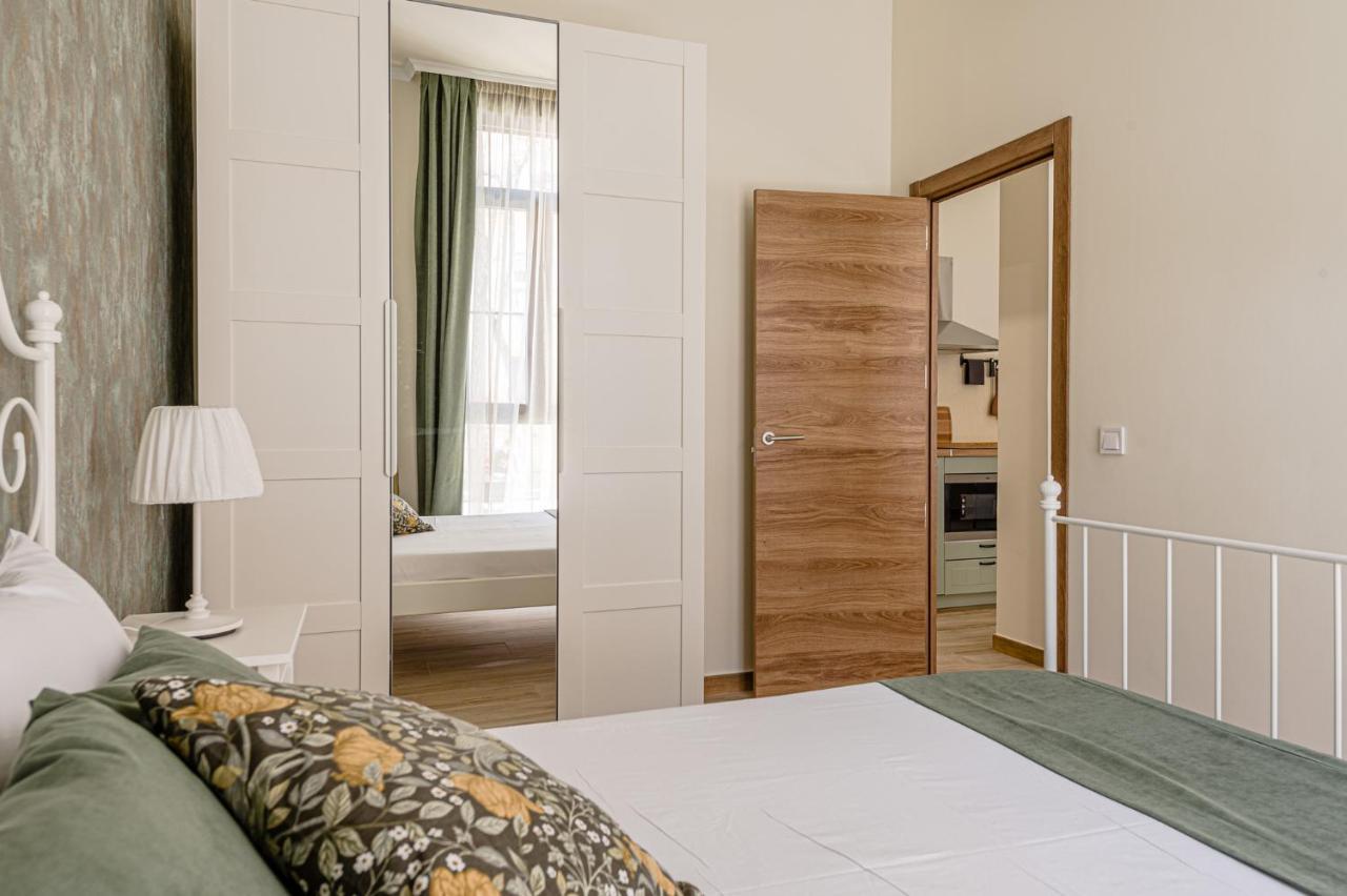 Simone Apartments Madrid Bagian luar foto