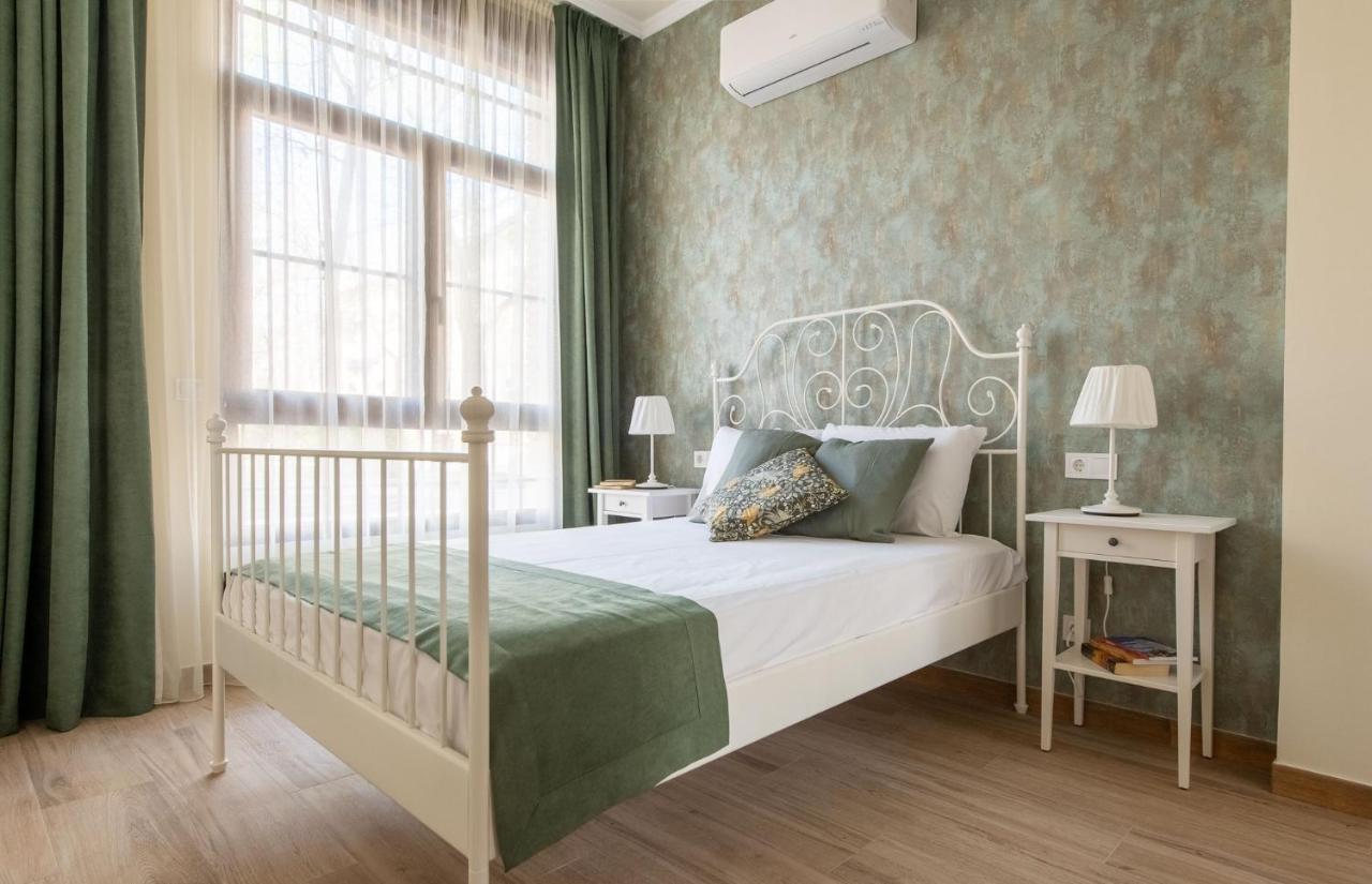 Simone Apartments Madrid Bagian luar foto