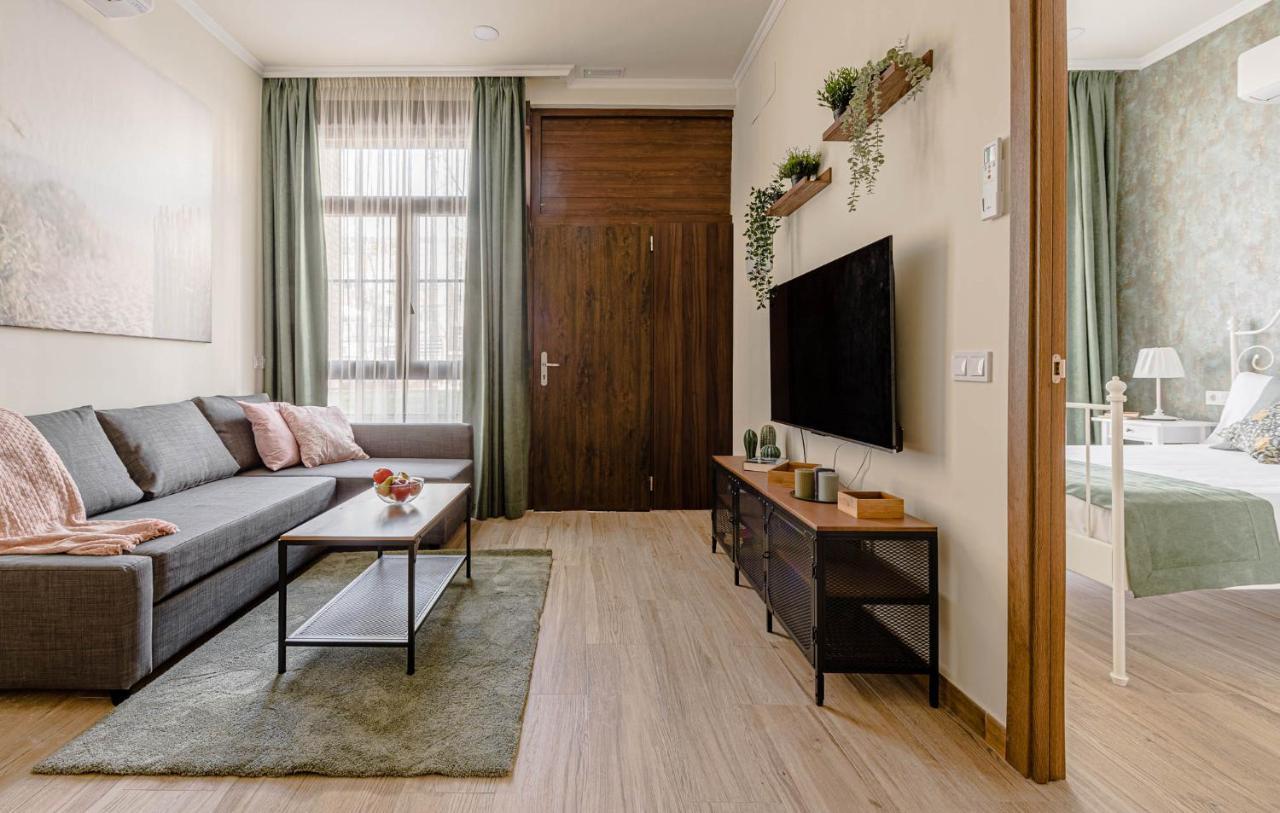 Simone Apartments Madrid Bagian luar foto