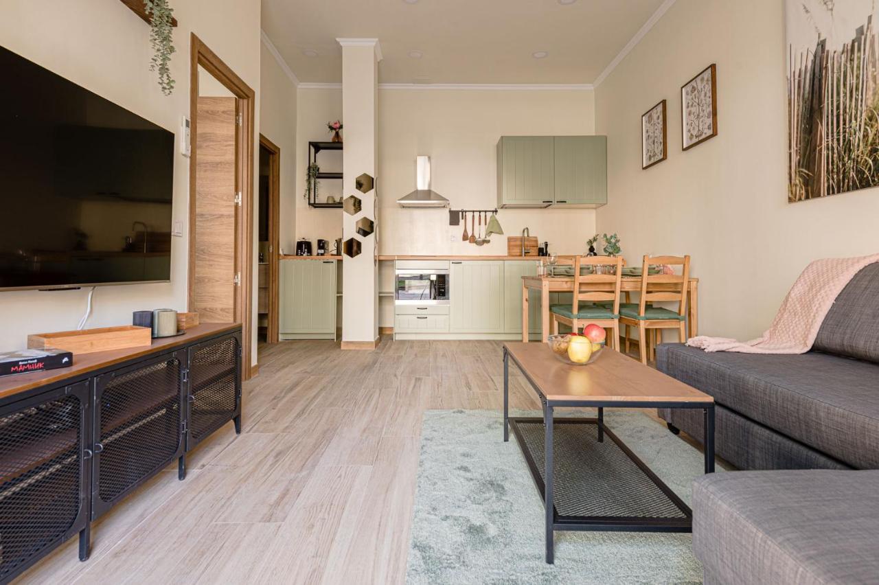 Simone Apartments Madrid Bagian luar foto